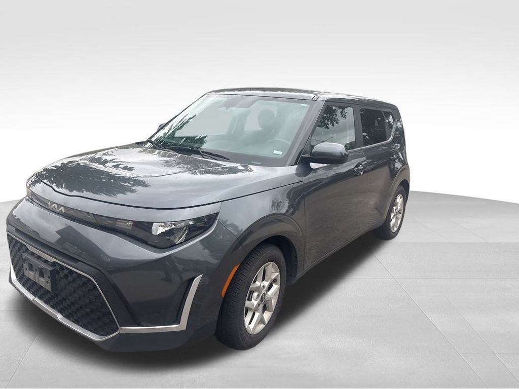 2023 Kia Soul LX photo 5