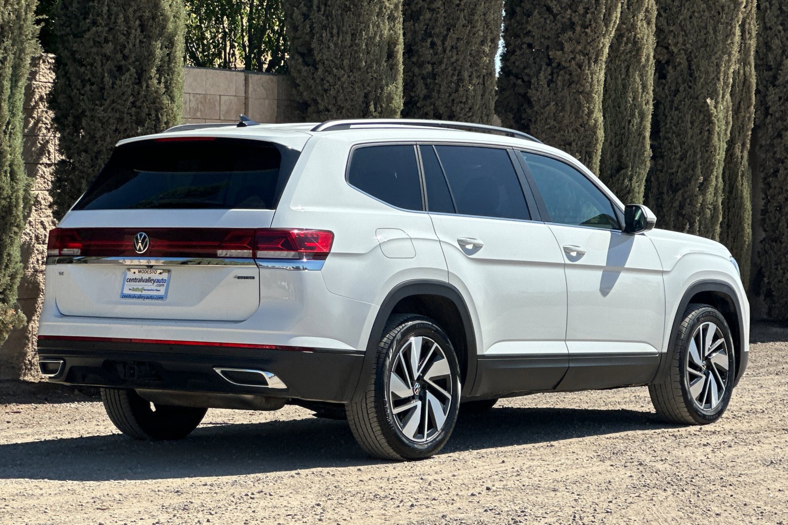 2024 Volkswagen Atlas SE Technology photo 4