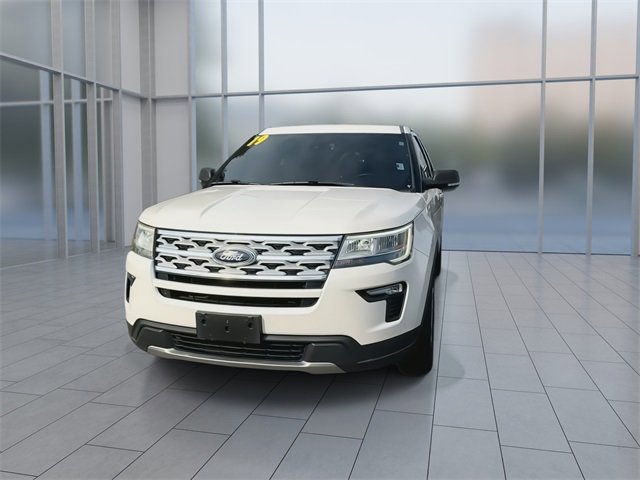 2019 Ford Explorer XLT photo 3
