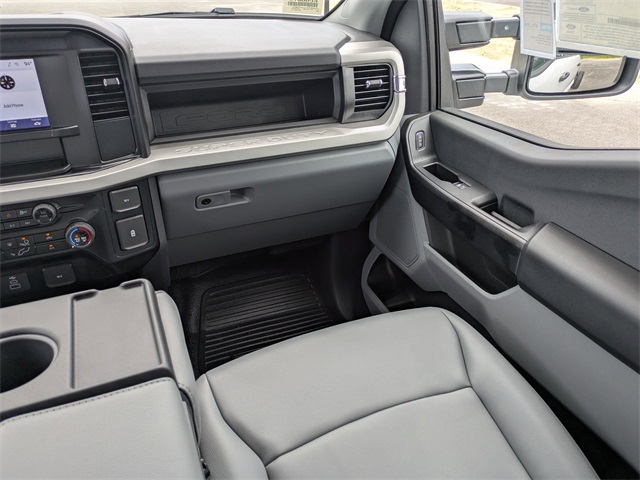 2026 Ford F-350 photo 15