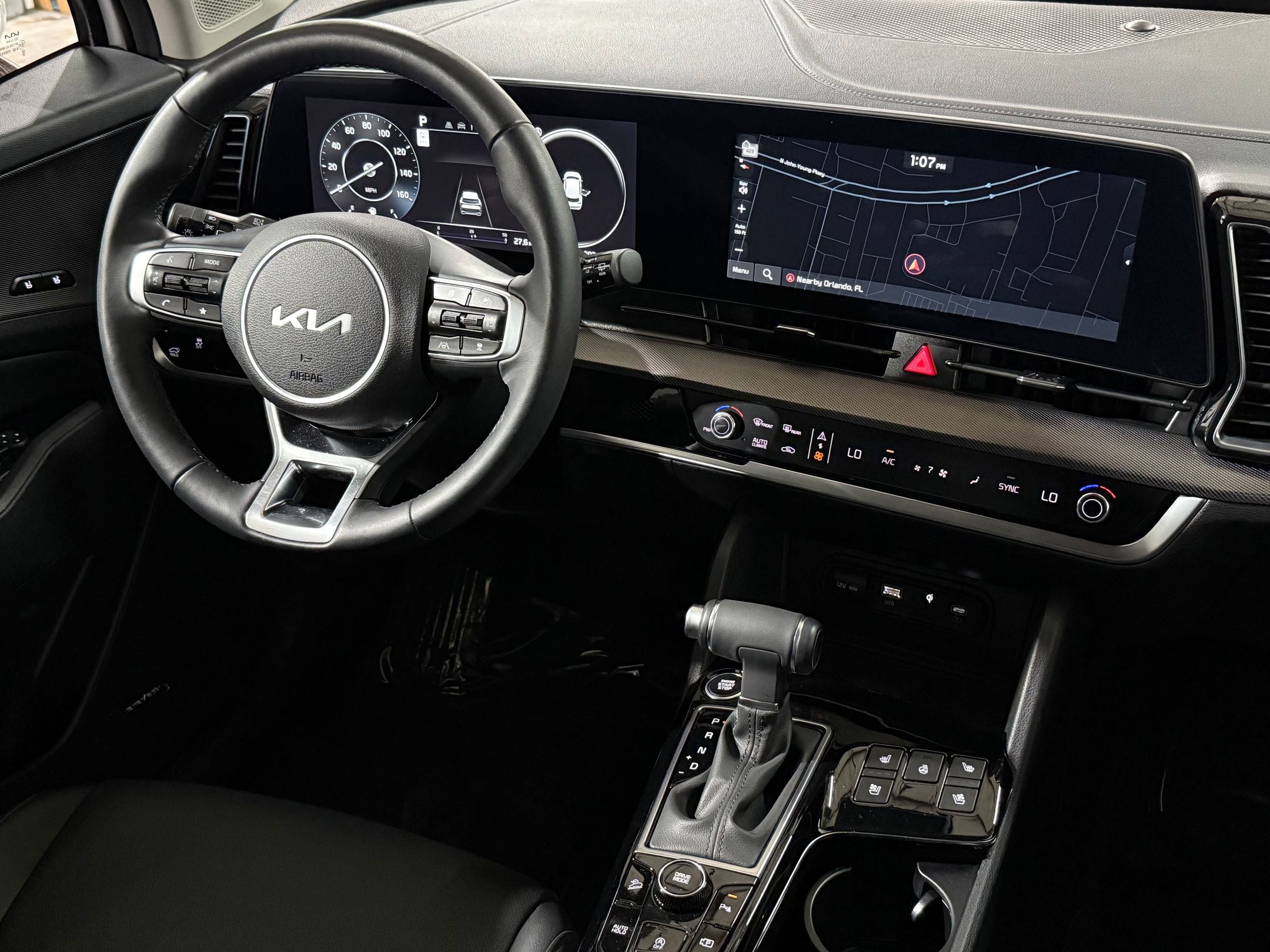 2025 Kia Sportage photo 4