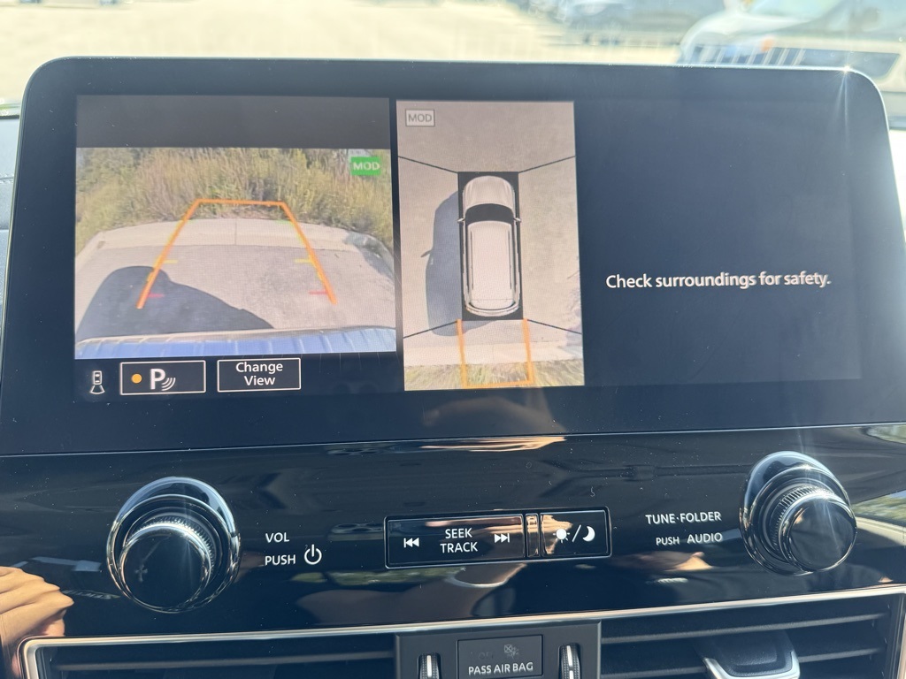 2024 Infiniti QX80 Luxe photo 5
