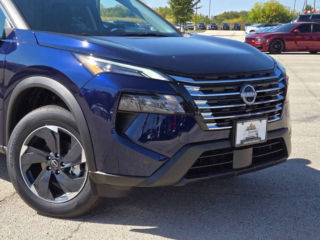 2026 Nissan Rogue SV photo 2