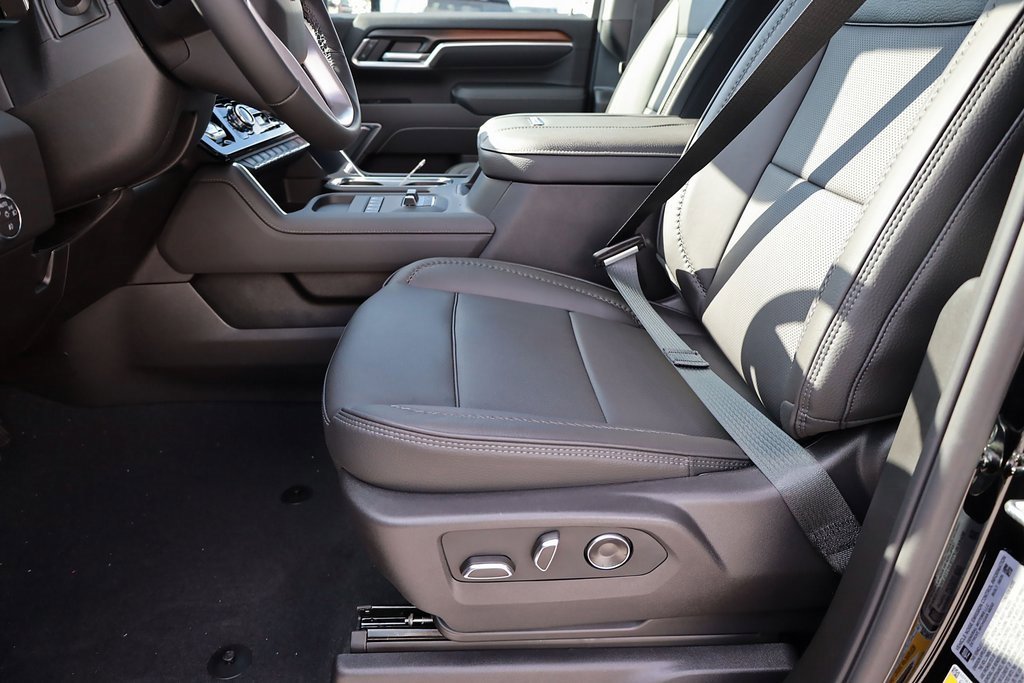 2026 Gmc Sierra 3500 HD Denali photo 11