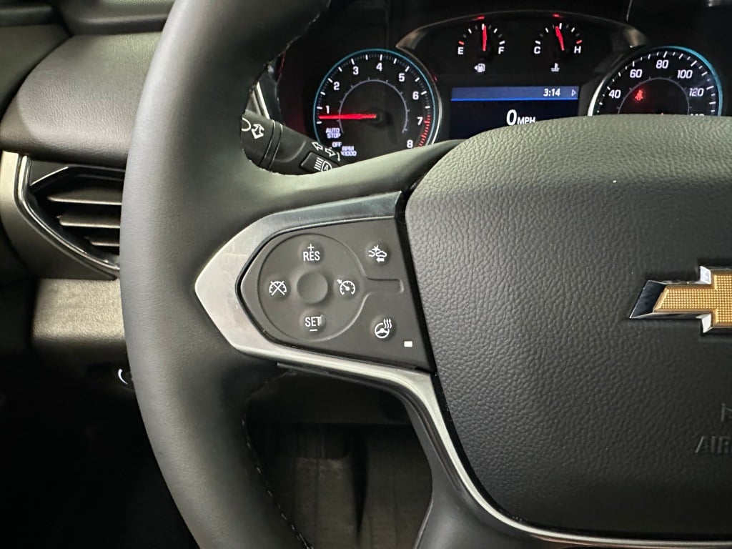 2023 Chevrolet Traverse Leather photo 5