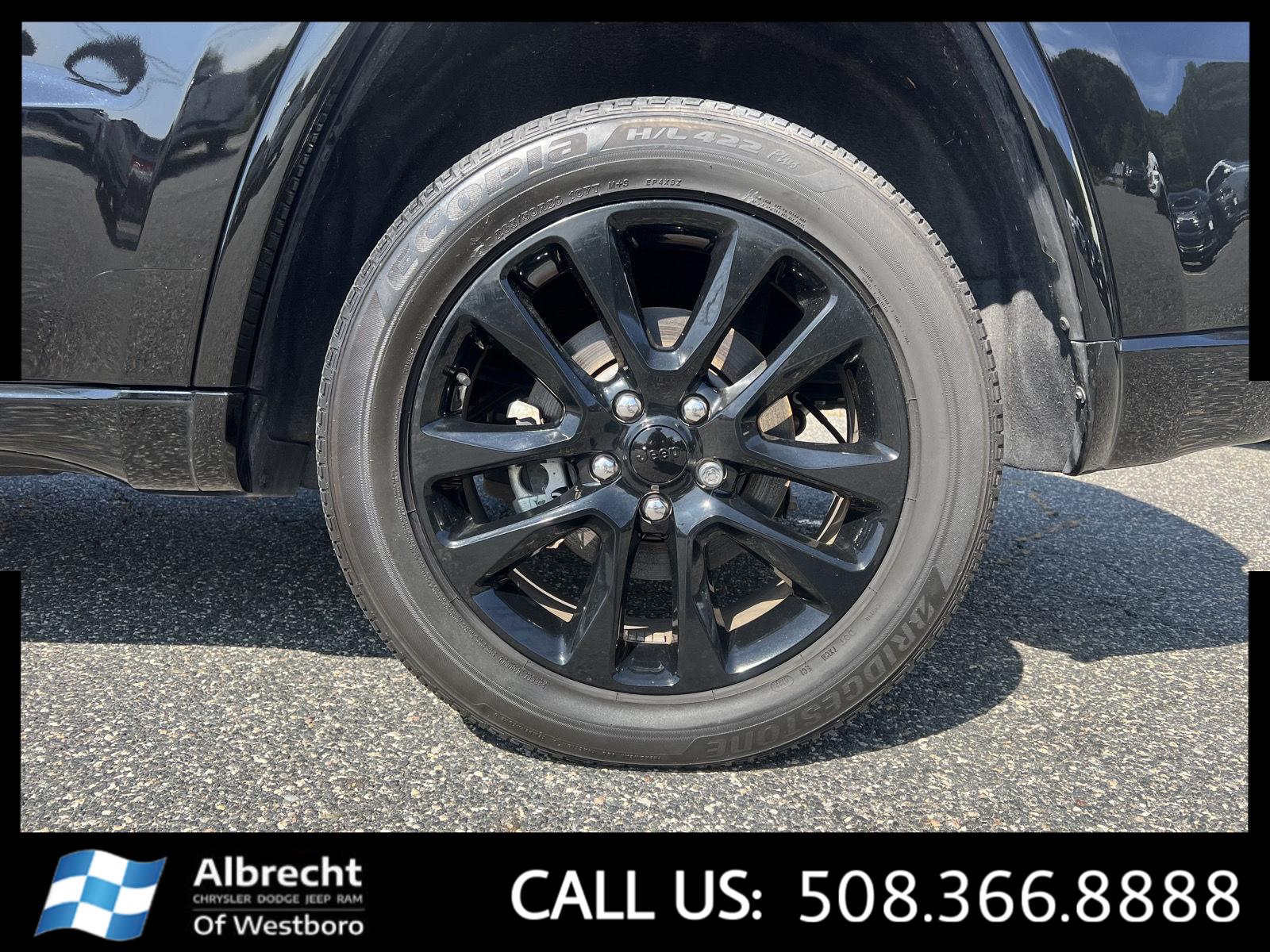 2022 Jeep Grand Cherokee Laredo X SE Altitude photo 29