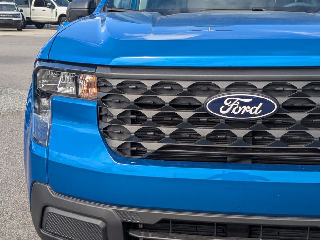 2025 Ford Maverick XL photo 9