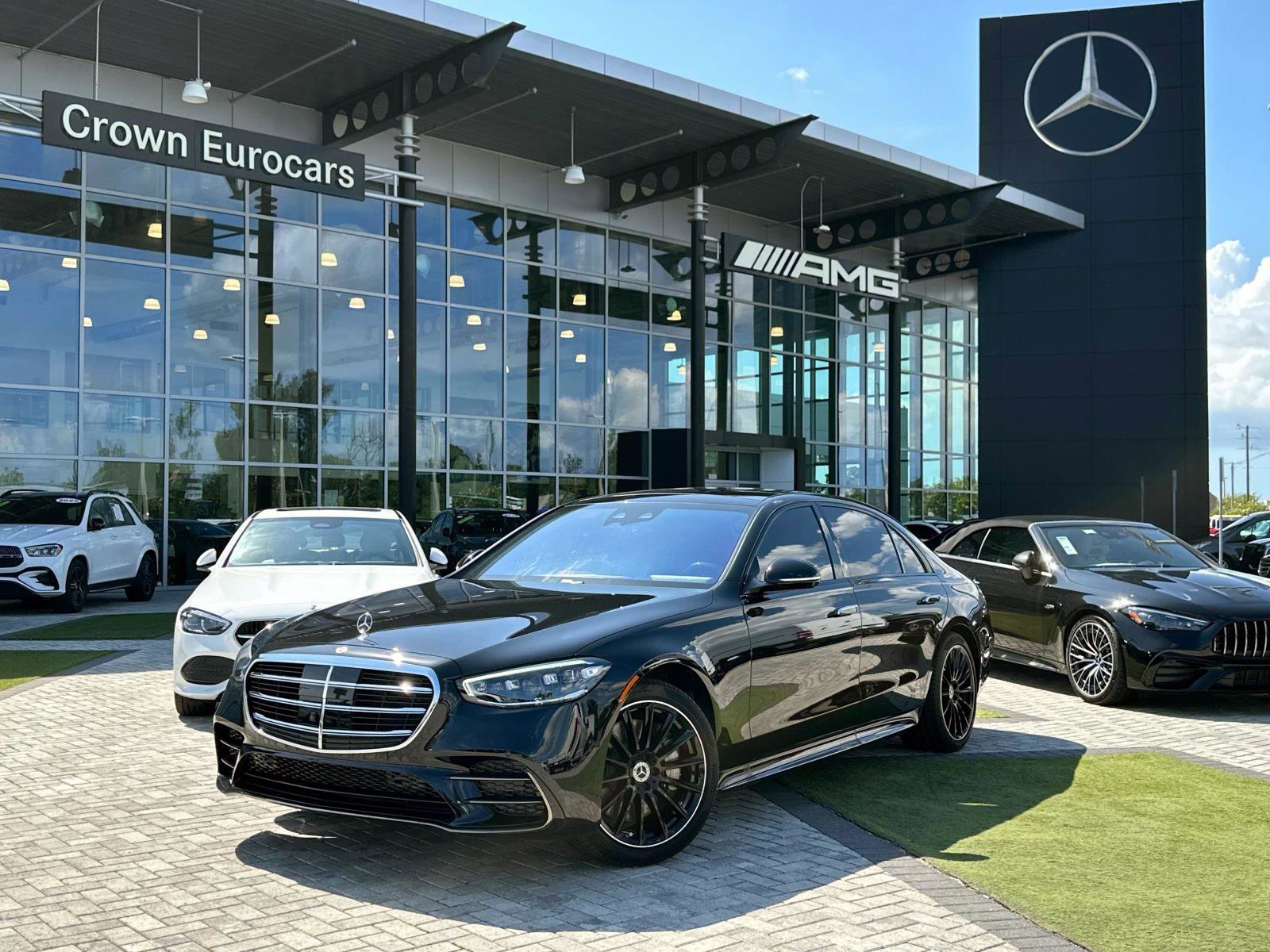 2025 Mercedes-Benz S-Class S 580's photo