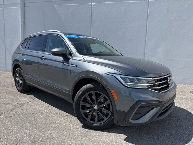Certified 2022 Volkswagen Tiguan SE with VIN 3VV2B7AX1NM086691 for sale in Kansas City