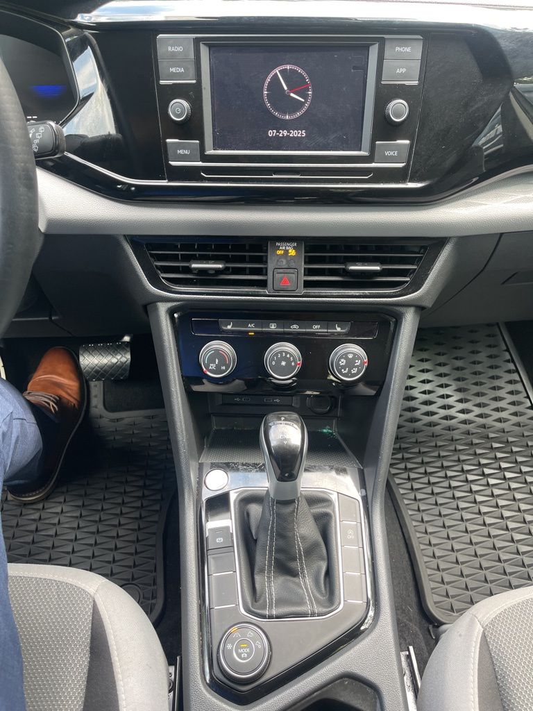 2024 Volkswagen Taos S photo 24