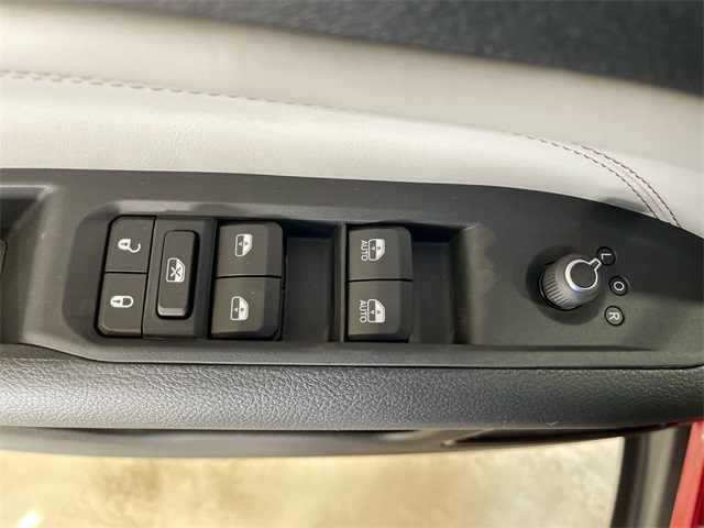 2025 Jeep Compass Limited photo 13