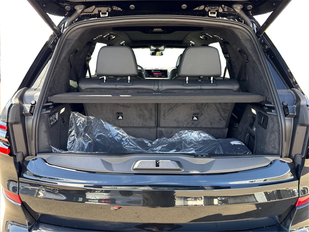 2026 Bmw X7 M60i photo 13