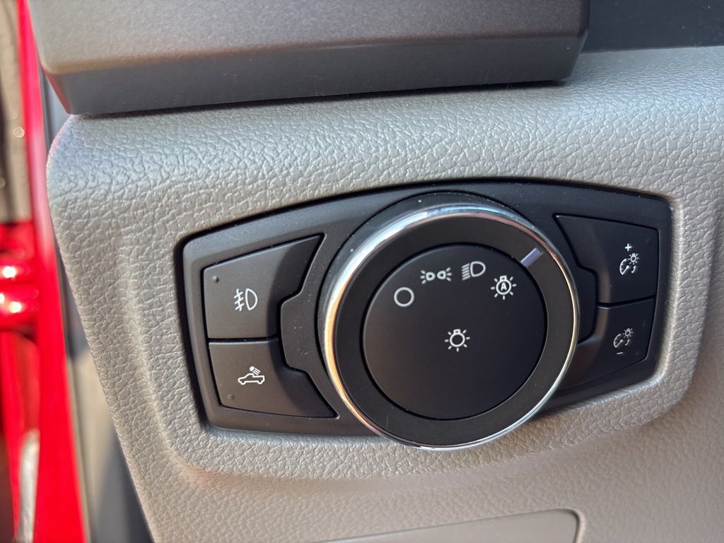 2019 Ford F-150 XLT photo 15