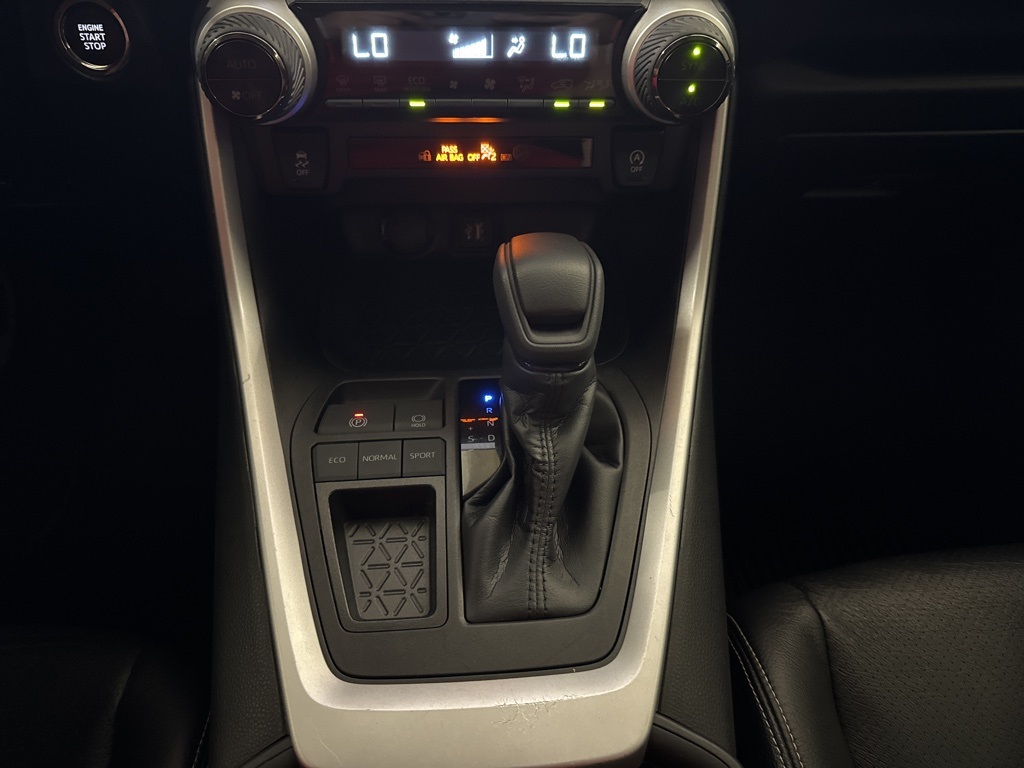 2023 Toyota RAV4 XLE photo 16
