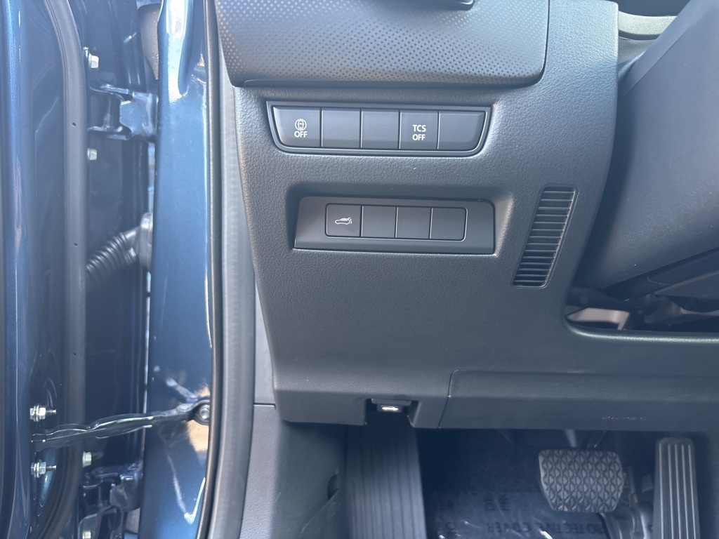 2025 Mazda CX-50 2.5 S Preferred photo 10