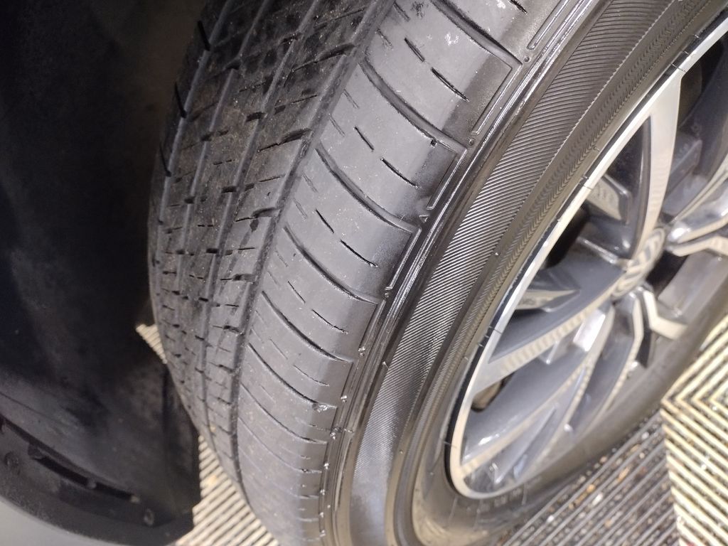 2019 Volkswagen Tiguan SE photo 4