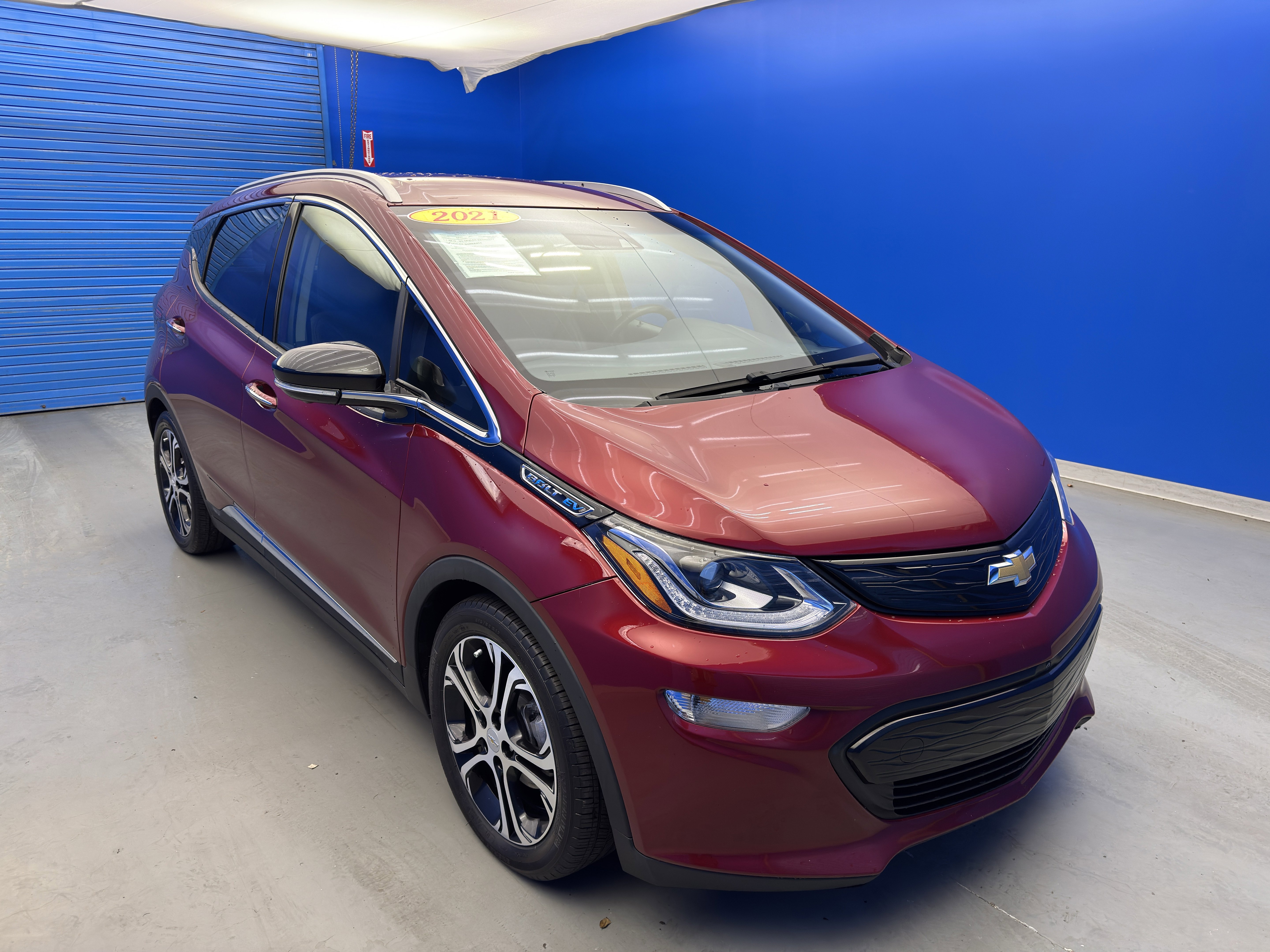 Used 2021 Chevrolet Bolt EV Premier with VIN 1G1FZ6S09M4109127 for sale in Jeffersontown, KY