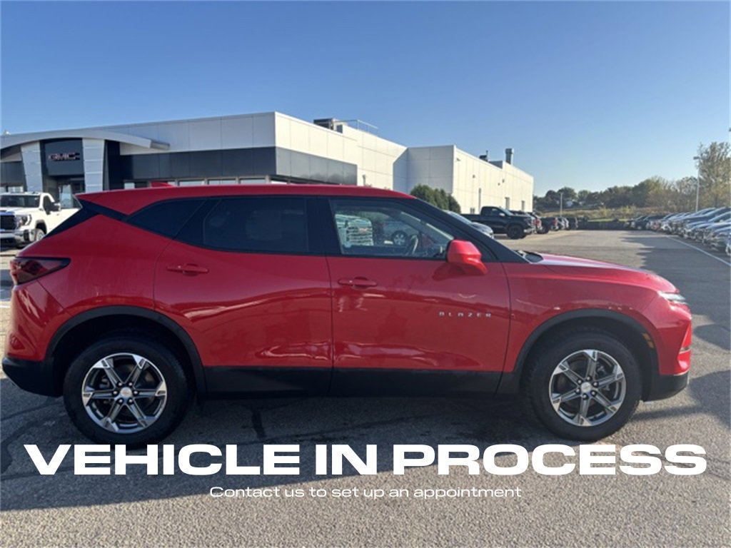 Used 2023 Chevrolet Blazer 2LT with VIN 3GNKBHR47PS231754 for sale in Rochester, Minnesota