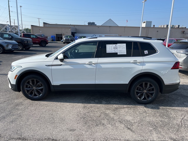 2024 Volkswagen Tiguan SE Wolfsburg Edition photo 4
