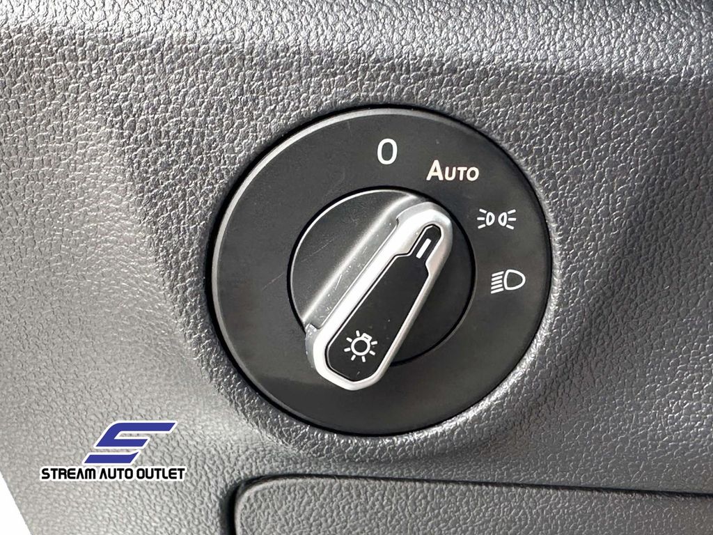 2025 Volkswagen Jetta 1.5T S photo 16