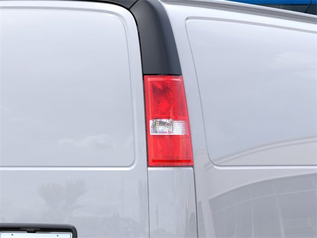 2024 Chevrolet Express Cargo 3500 photo 11