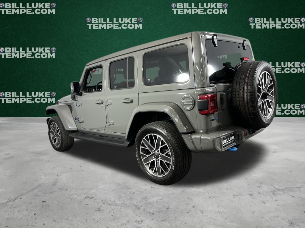 2022 Jeep Wrangler Unlimited Sahara High Altitude 4xe photo 6