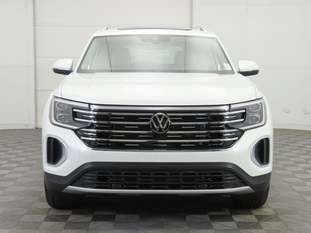 2026 Volkswagen Atlas SEL photo 2