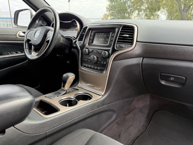 2016 Jeep Grand Cherokee Laredo photo 4