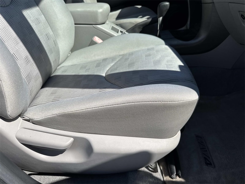 2012 Toyota RAV4 Base photo 10