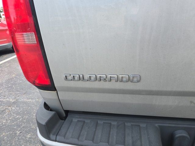 2019 Chevrolet Colorado Work Truck photo 3