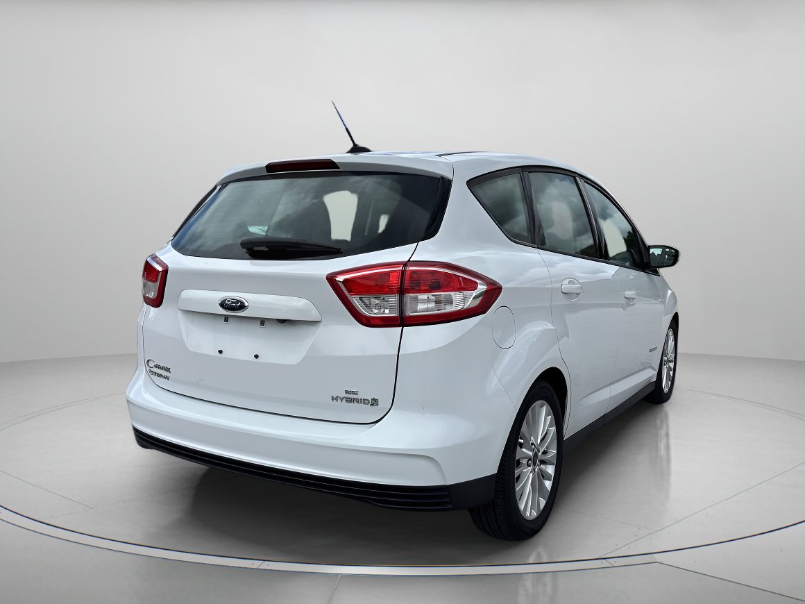2017 Ford C-Max Hybrid SE photo 3