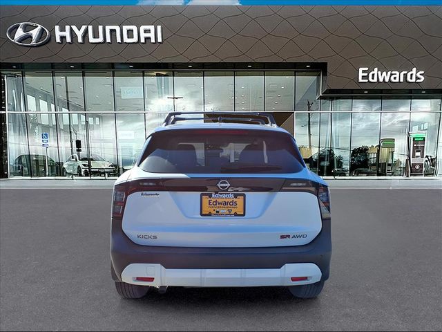 2025 Nissan Kicks SR photo 4