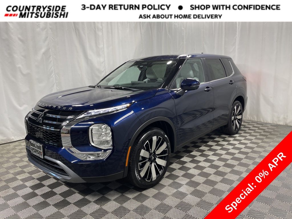 2025 Mitsubishi Outlander SE's photo