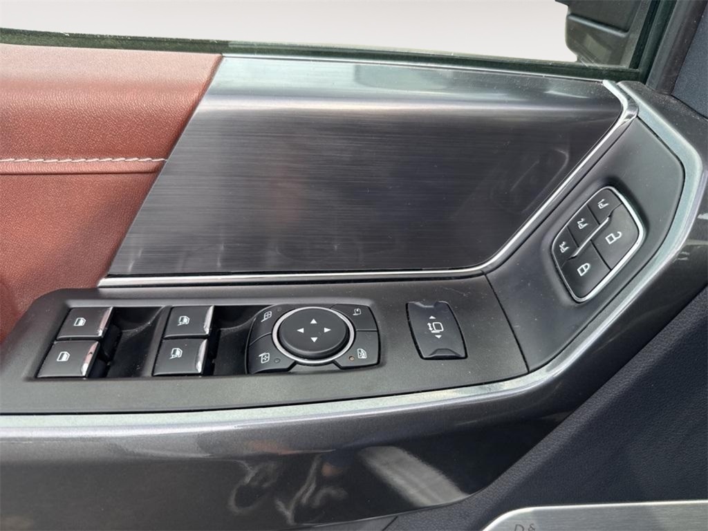 2023 Ford F-150 Lariat photo 13