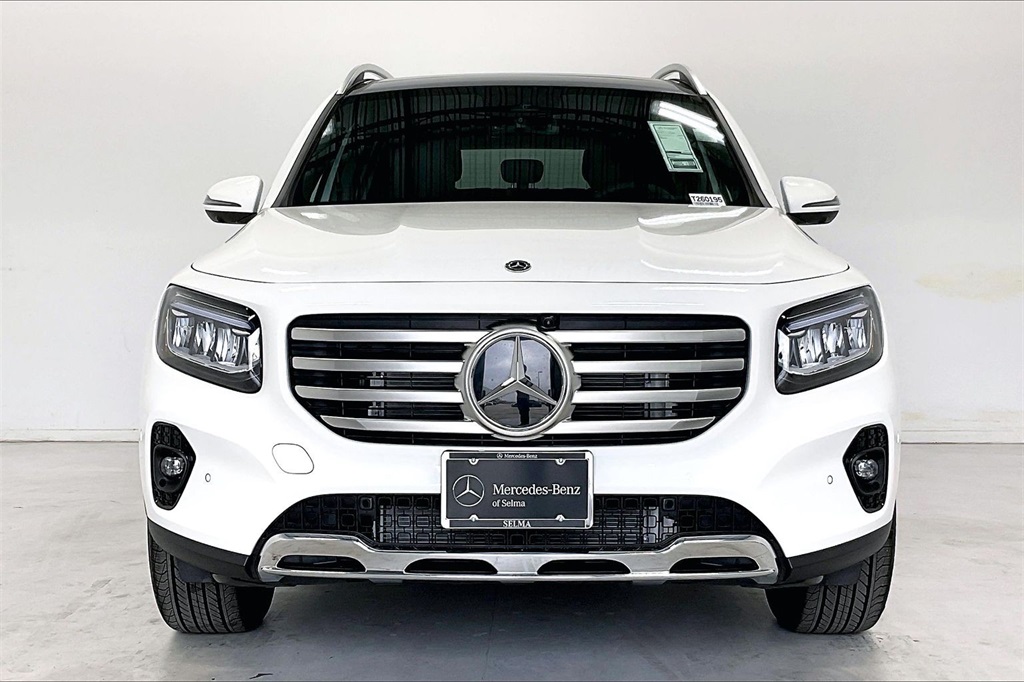 2026 Mercedes Benz GLB 250 4MATIC photo 3