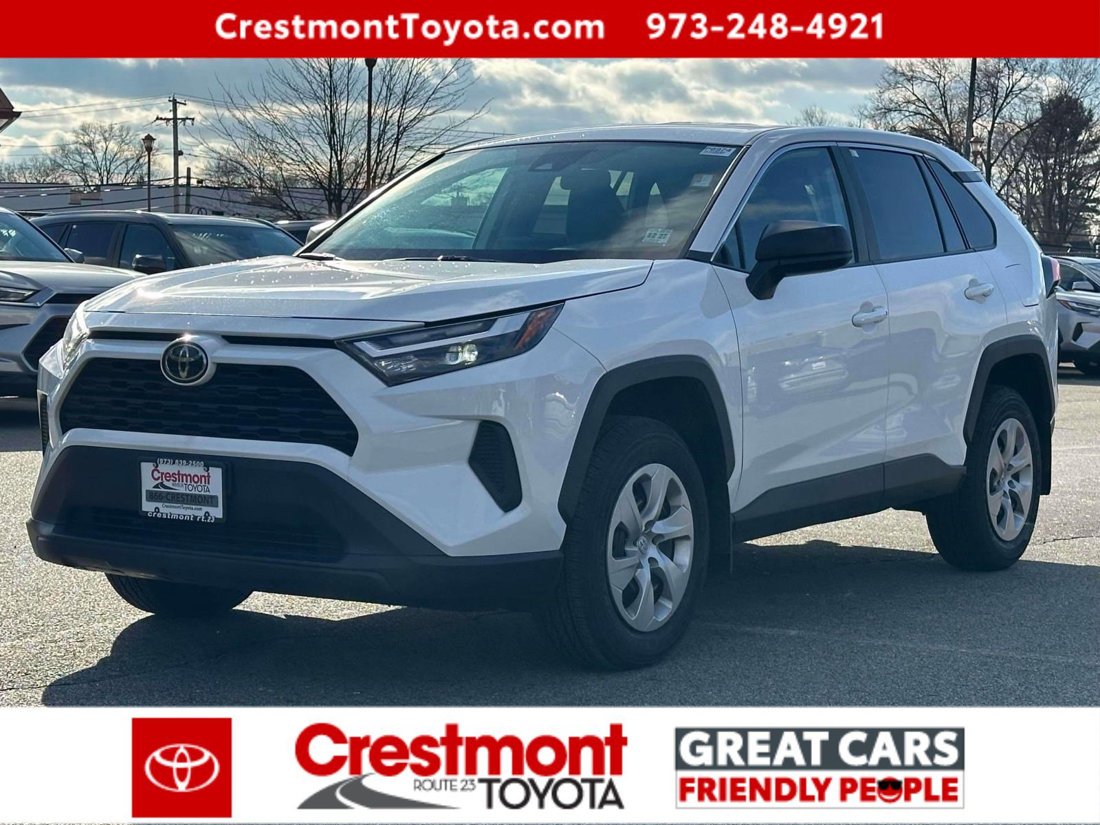 2023 Toyota RAV4 LE's photo