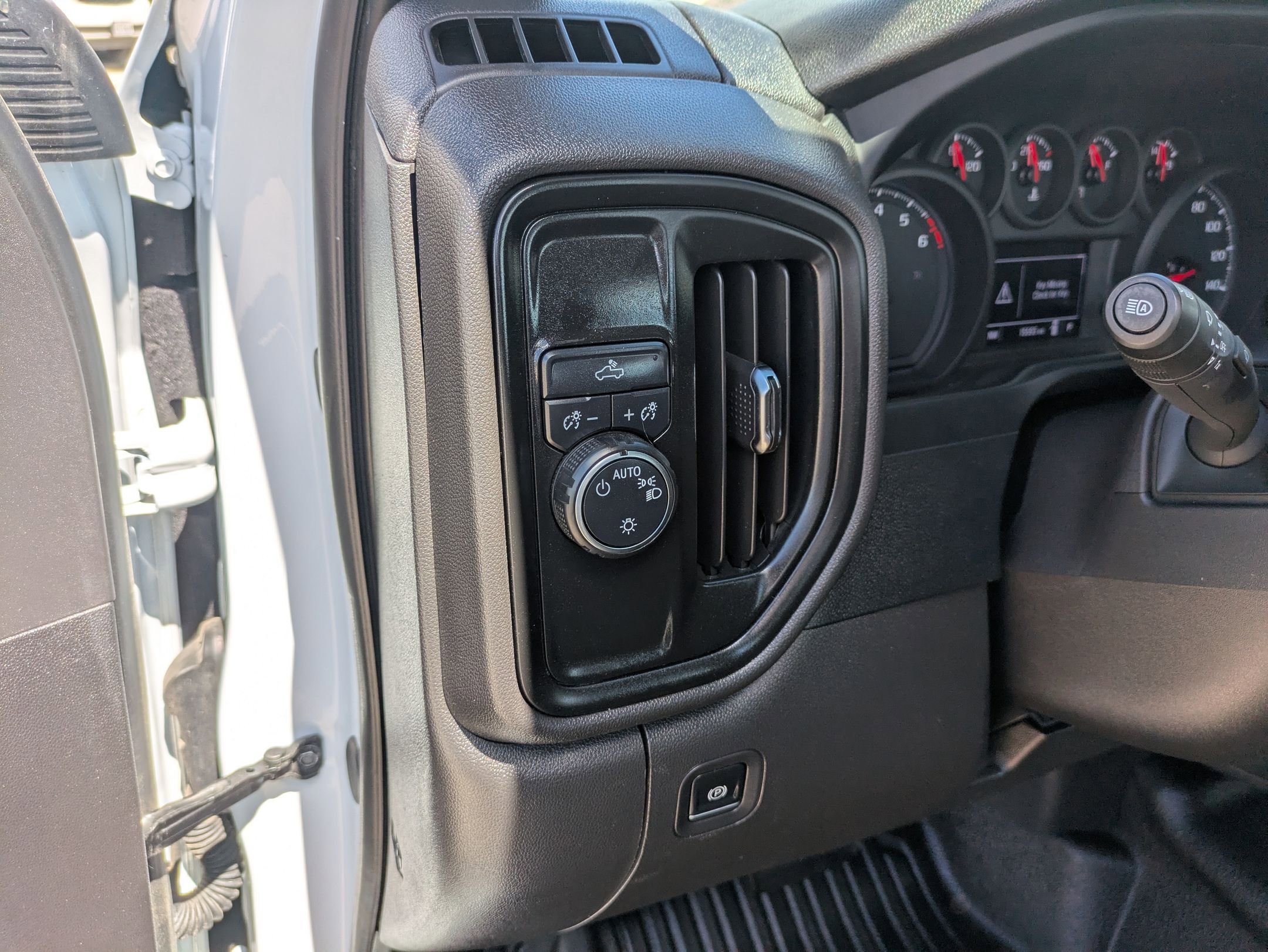 2024 Chevrolet Silverado 1500 Work Truck photo 25