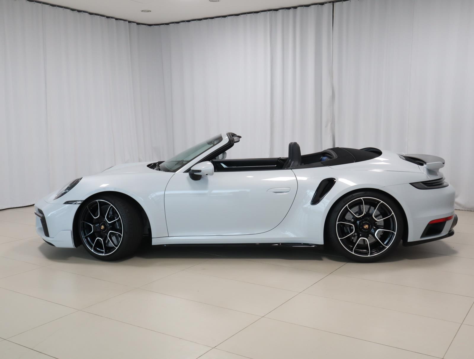 2023 Porsche 911 Turbo S Cabriolet photo 3