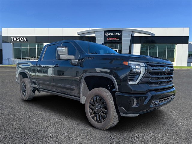 2025 Chevrolet Silverado HD High Country's photo