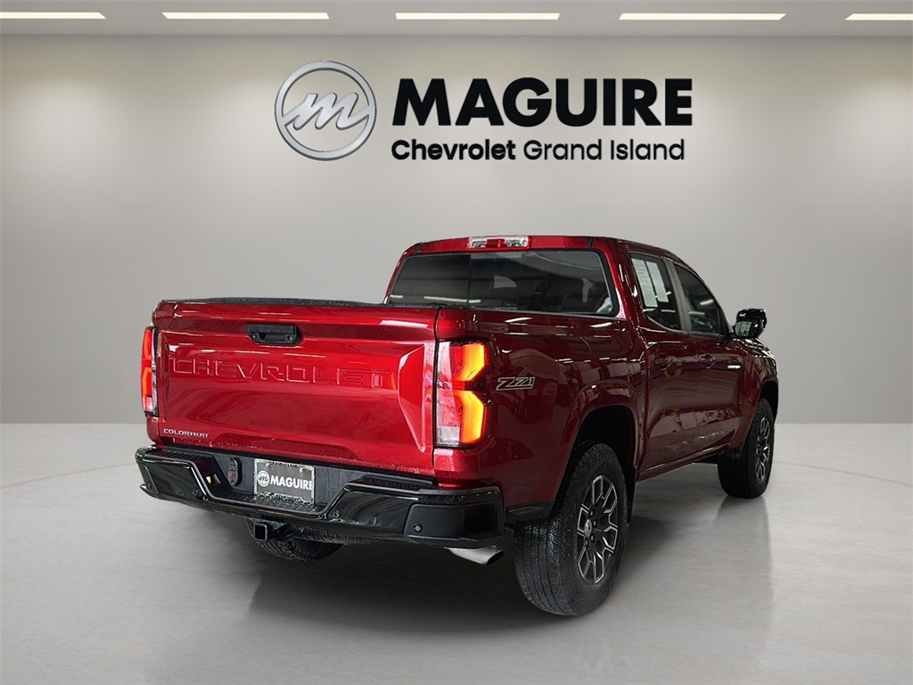 2024 Chevrolet Colorado Z71 photo 5
