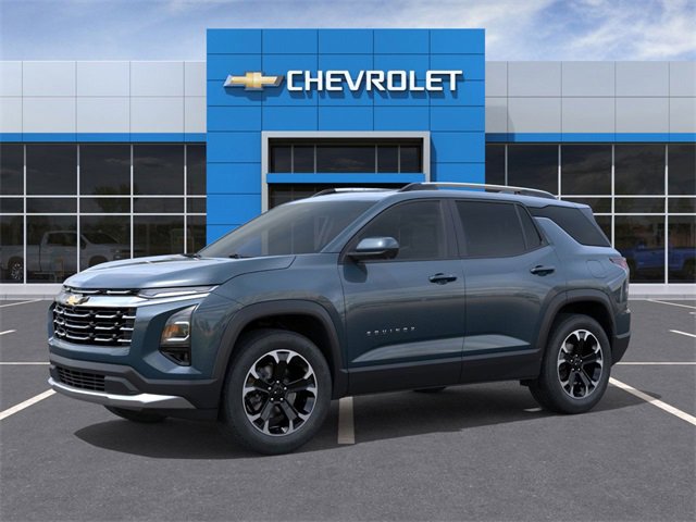 2026 Chevrolet Equinox photo 2