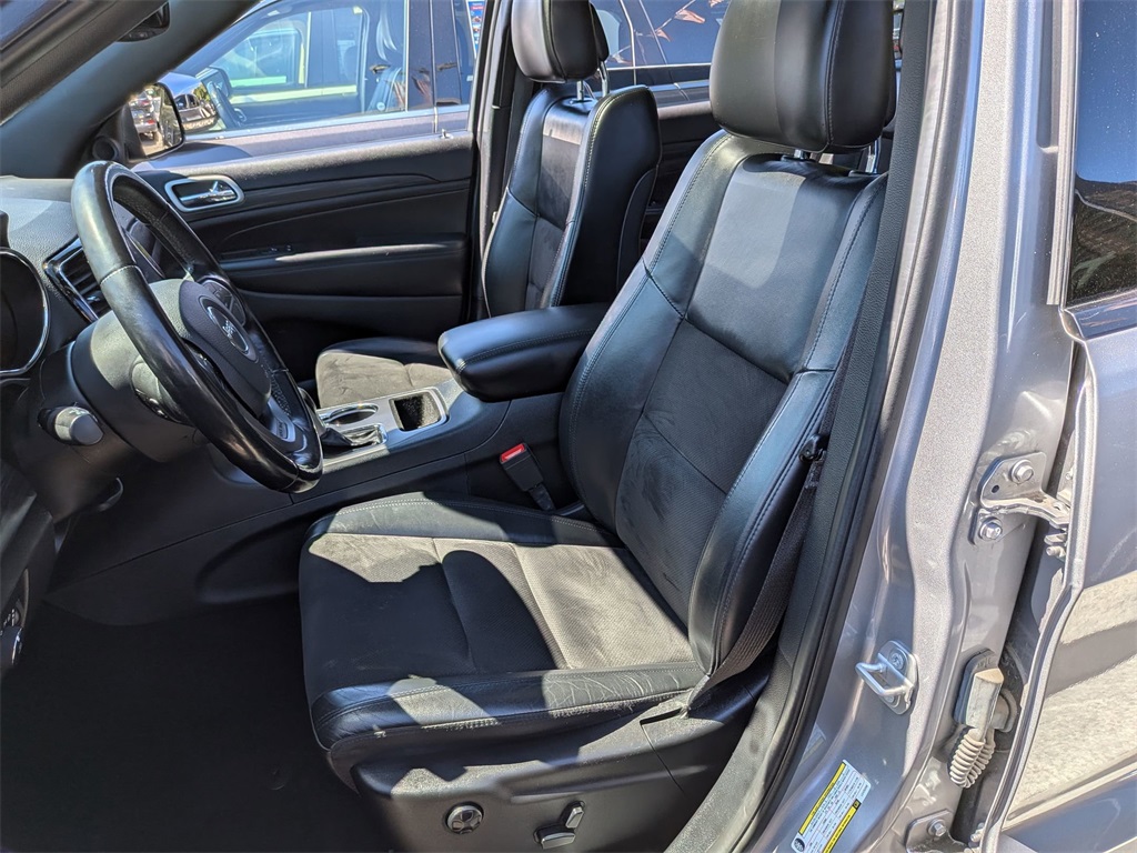 2020 Jeep Grand Cherokee Altitude photo 21