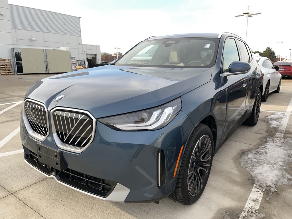 2026 BMW X3 30's photo