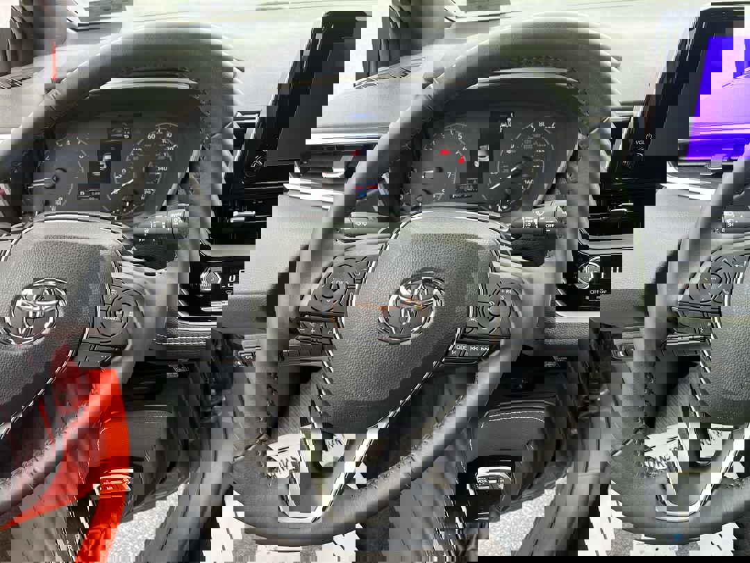 2024 Toyota Corolla SE photo 16