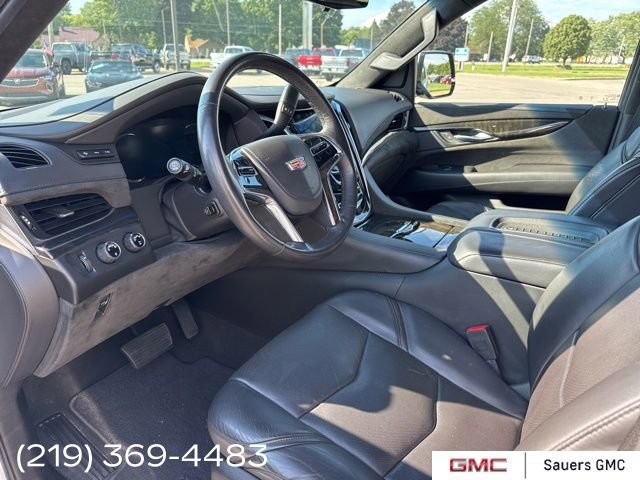 2019 Cadillac Escalade ESV Platinum photo 10