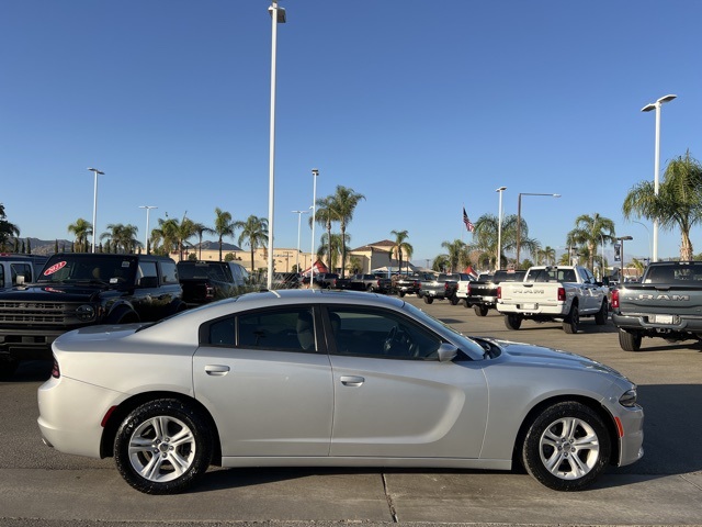 2019 Dodge Charger SXT photo 3