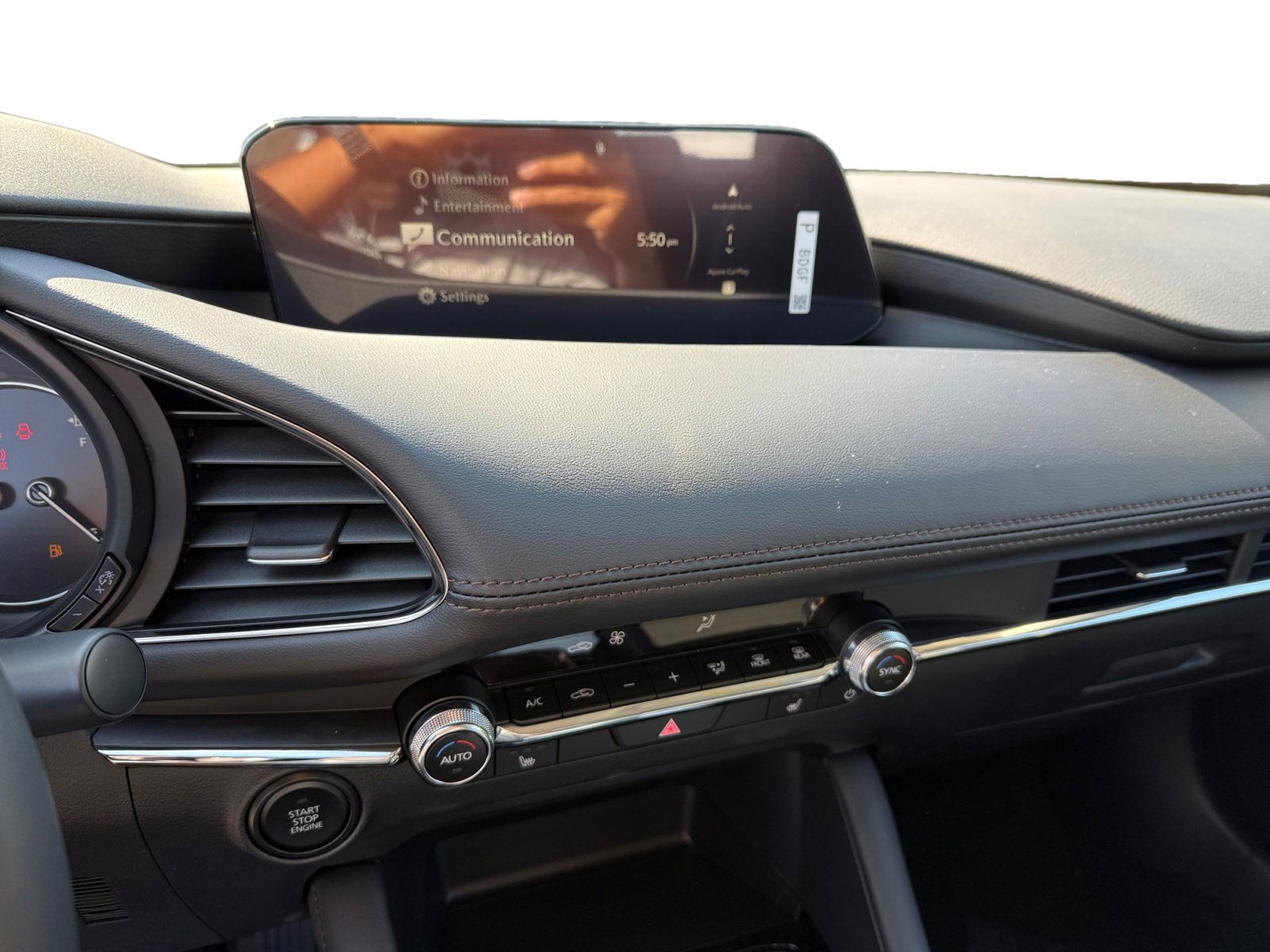 2025 Mazda Mazda3 2.5 s Preferred photo 12