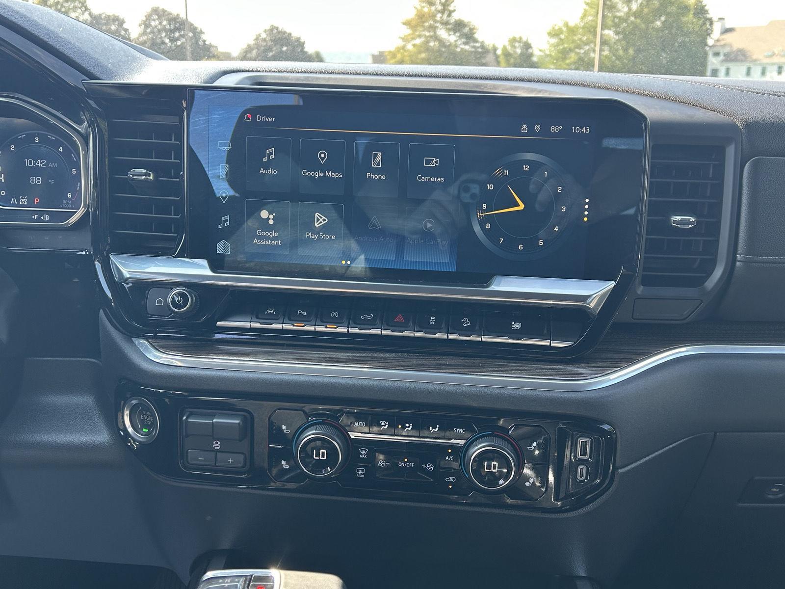 2023 Chevrolet Silverado 1500 RST photo 11