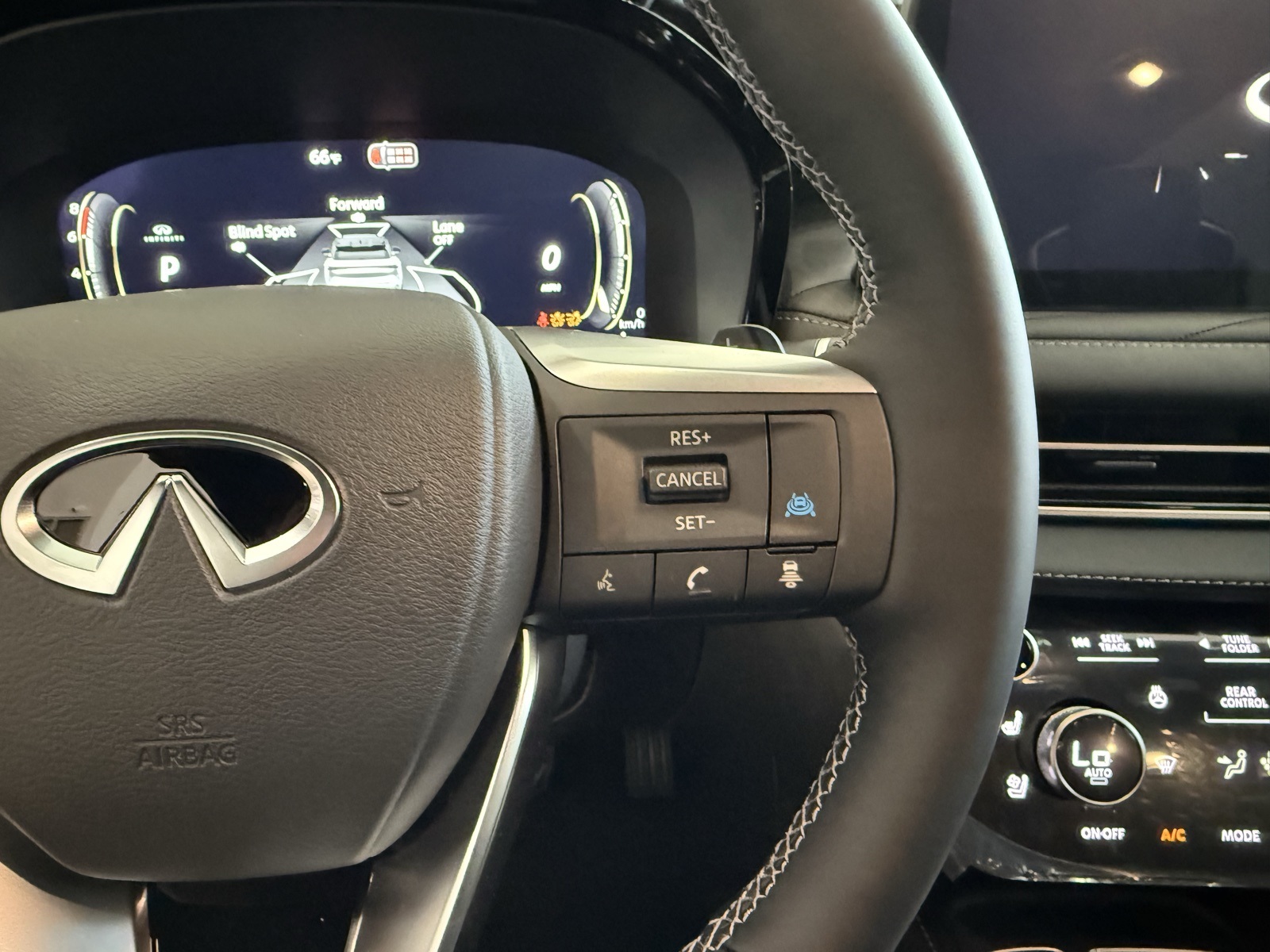 2026 Infiniti QX60 Autograph photo 19