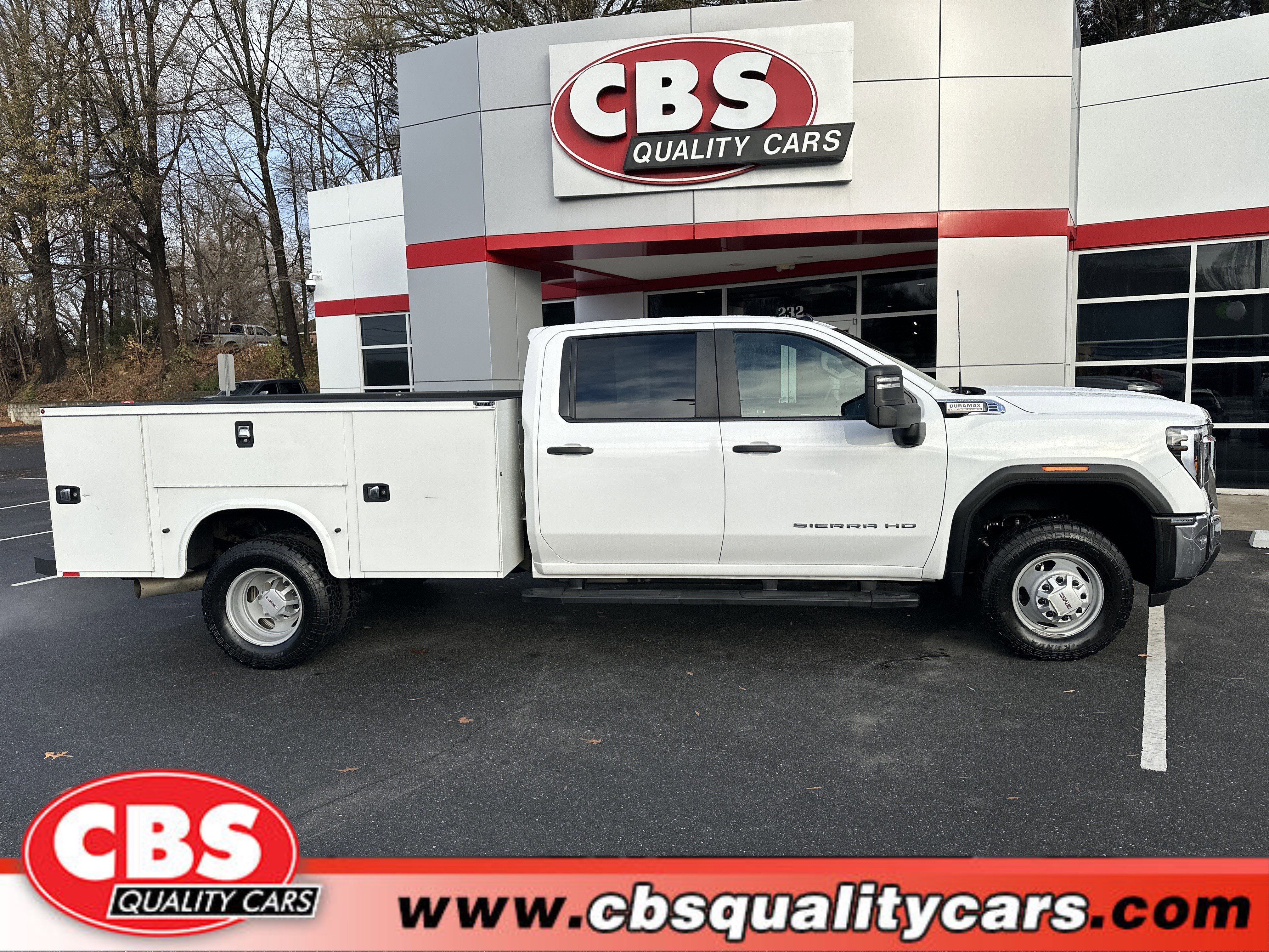 2024 GMC Sierra 3500 Chassis Cab Pro's photo